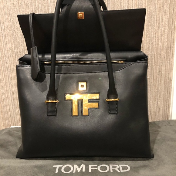 Authentic Tom Ford Bag… the zipper discolored… check last pic - Picture 3 of 6